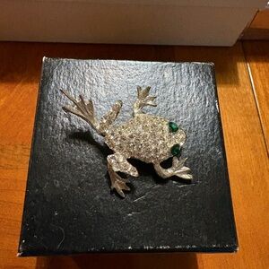 Elegant Silver Frog Brooch with Green Accents